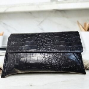 Simply Vera Vera Wang Black Croc Embossed Envelope Clutch Wristlet Minimalist